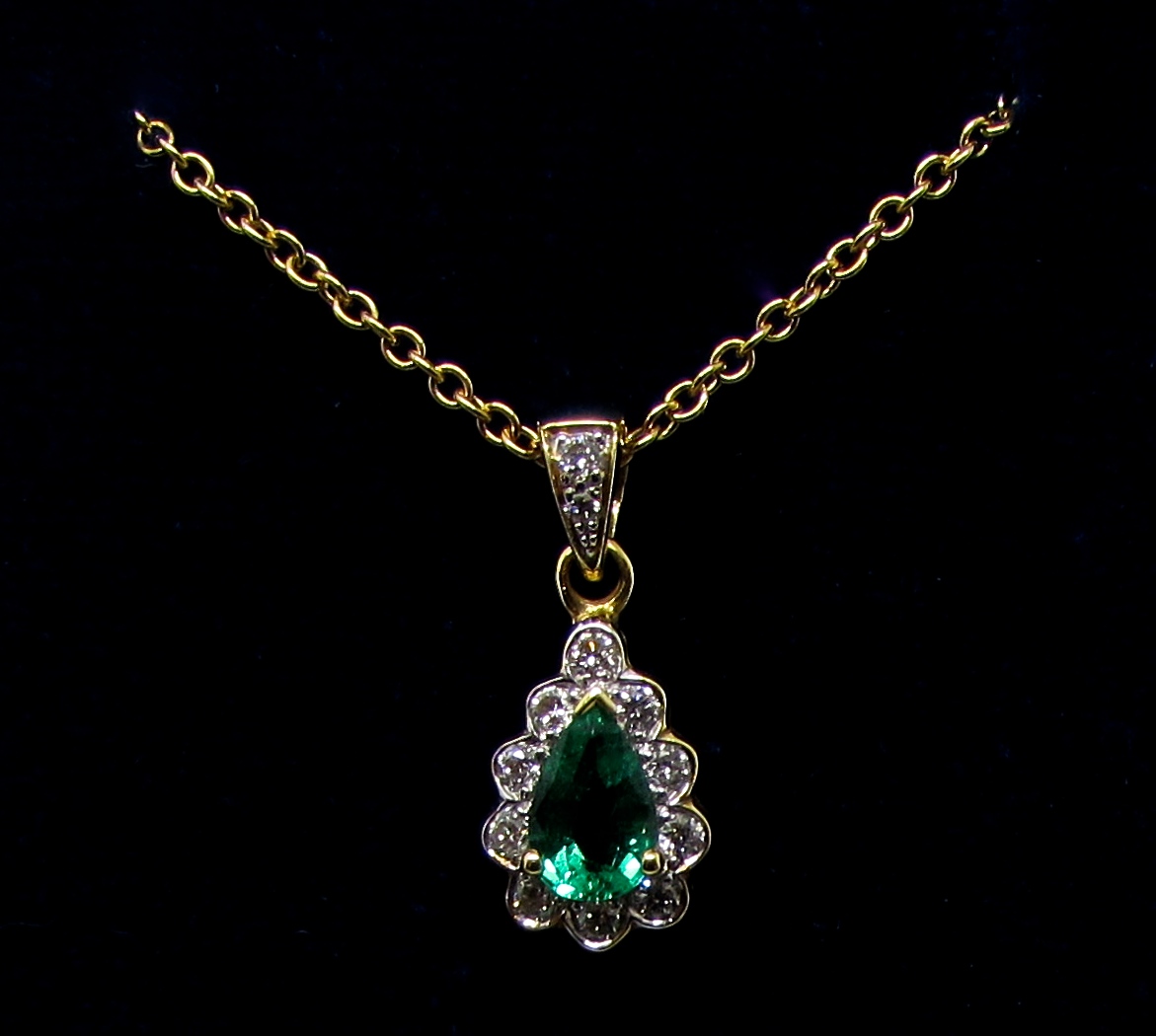 Emerald and Diamond Pendant – The Warminster Jeweller